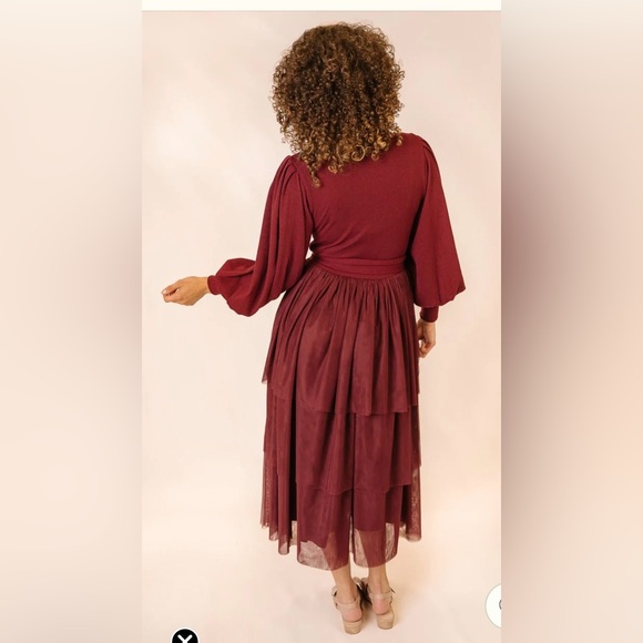 Ivy City beautiful winter midi dress in wine. - Picture 3 of 4